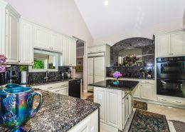 Willowbend listing kitchen luxury golf community