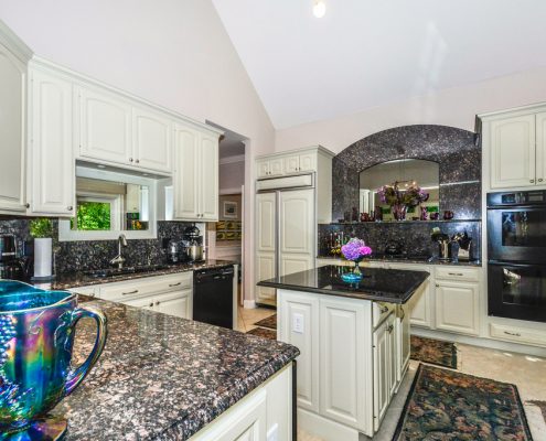 Willowbend listing kitchen luxury golf community