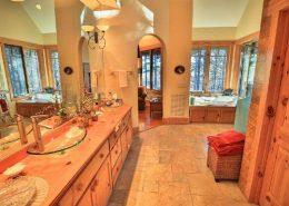 Reserve at Lake Keowee SC 218 oakmont court