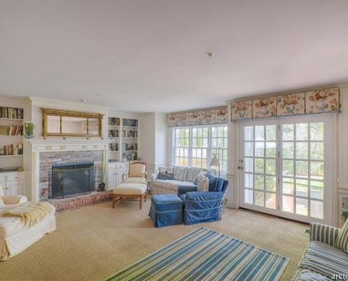 Willowbend 217 Dunrobin Road