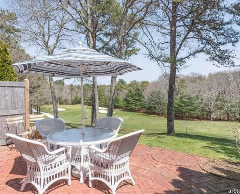 Willowbend 217 Dunrobin Road