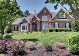 109 North Knob Hill