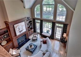 109 North Knob Hill