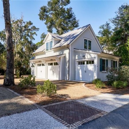 27 hernando street
