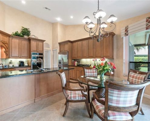 Harbour Ridge 2002 Royal Fern Court