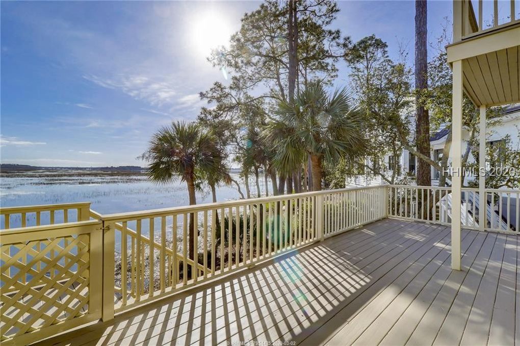 71 royal pointe drive