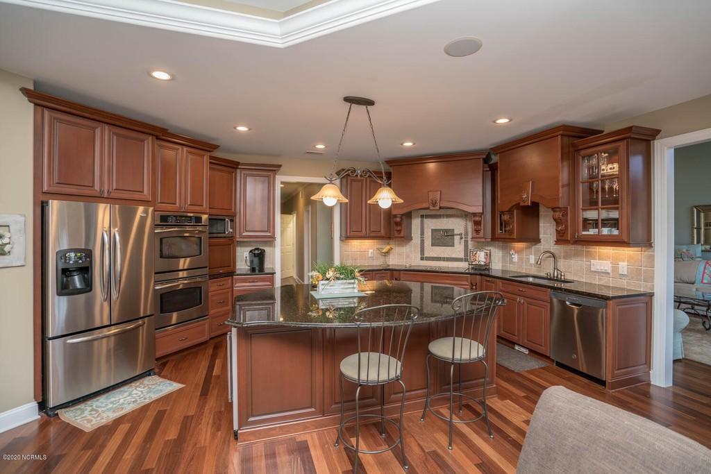 6592 Willowbank Place