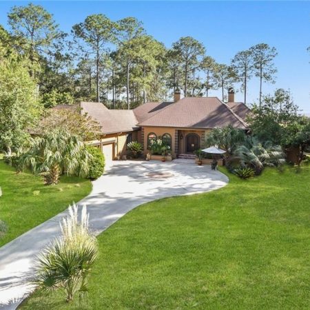 555 East Cardinal Circle