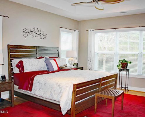 BEDROOM o USE 6579 Longwater Court