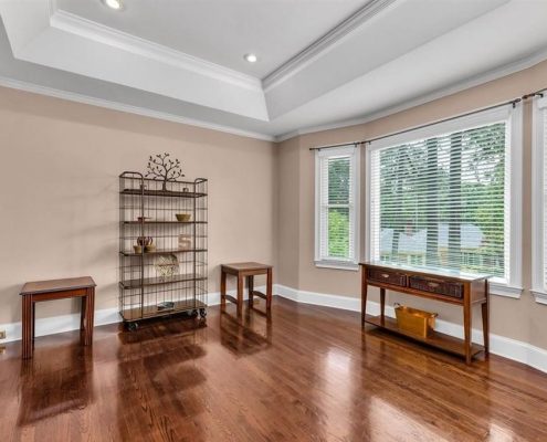 Woodside 221 Bay Tree Court