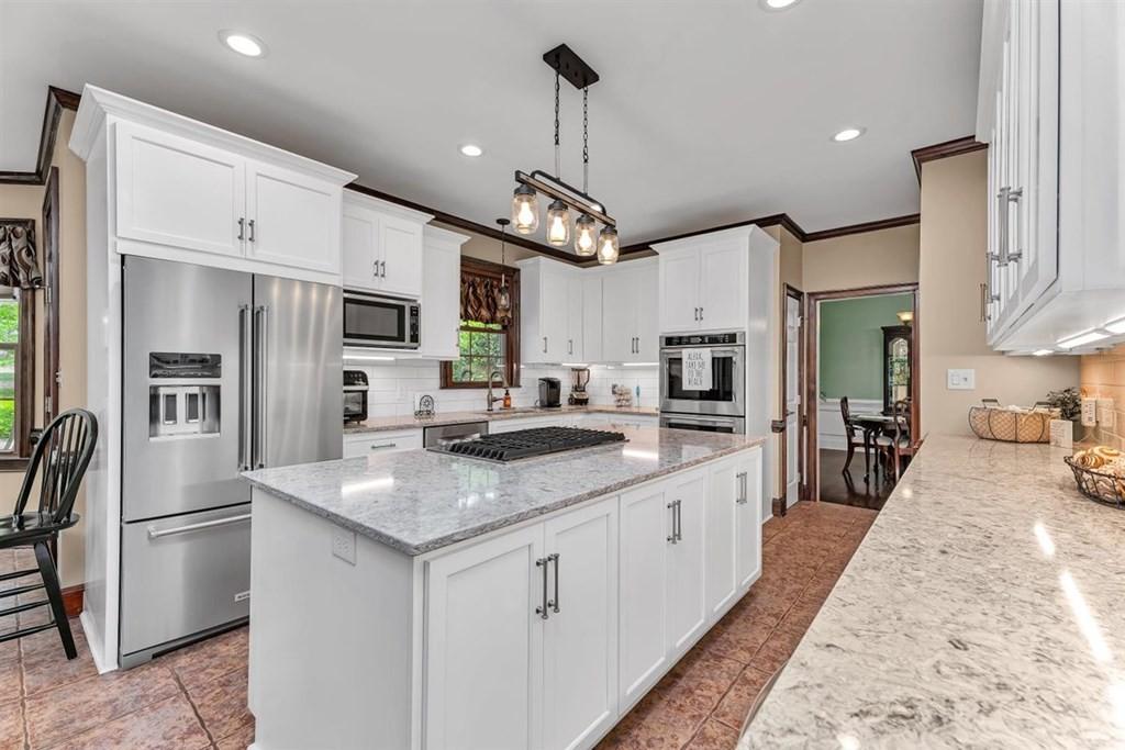 221 Bay Tree Court