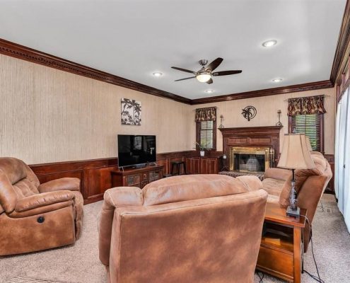 Woodside 221 Bay Tree Court