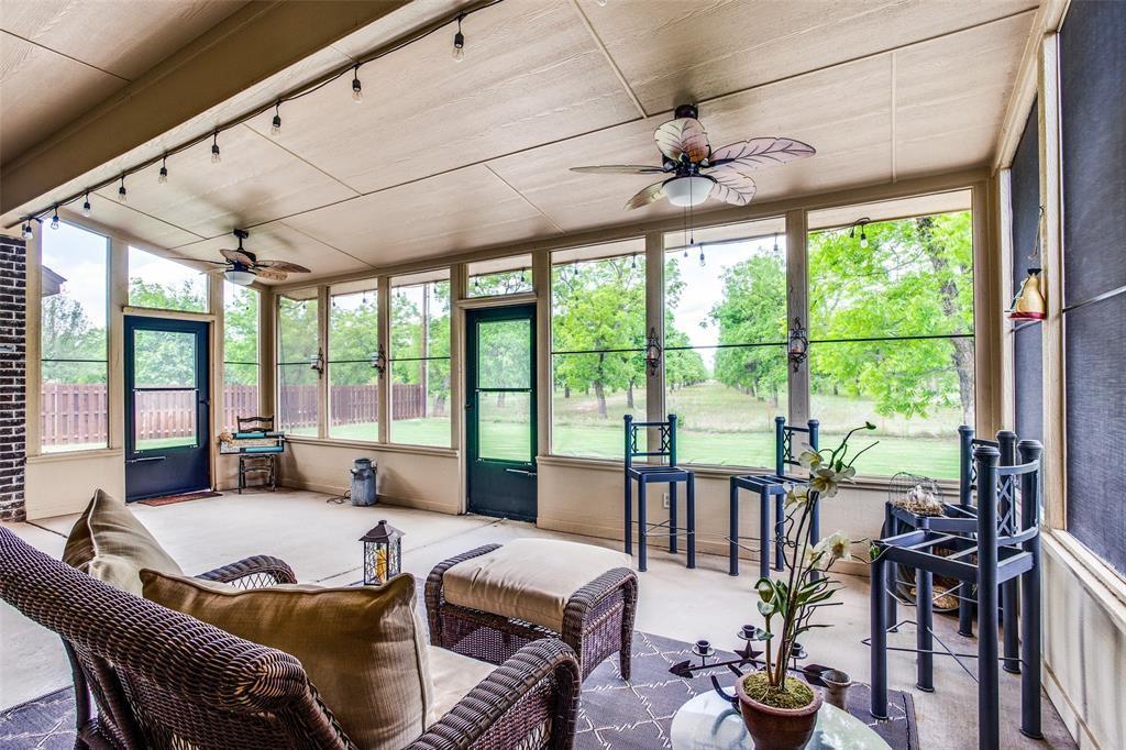 9217 Ravenswood Road