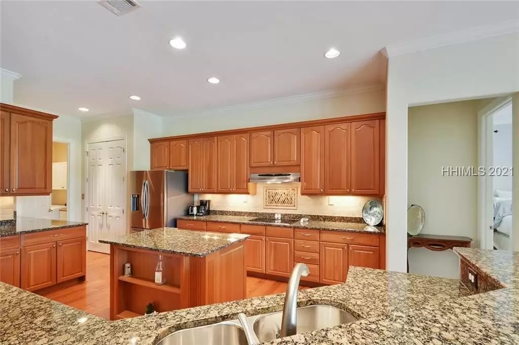 16 Southington Circle