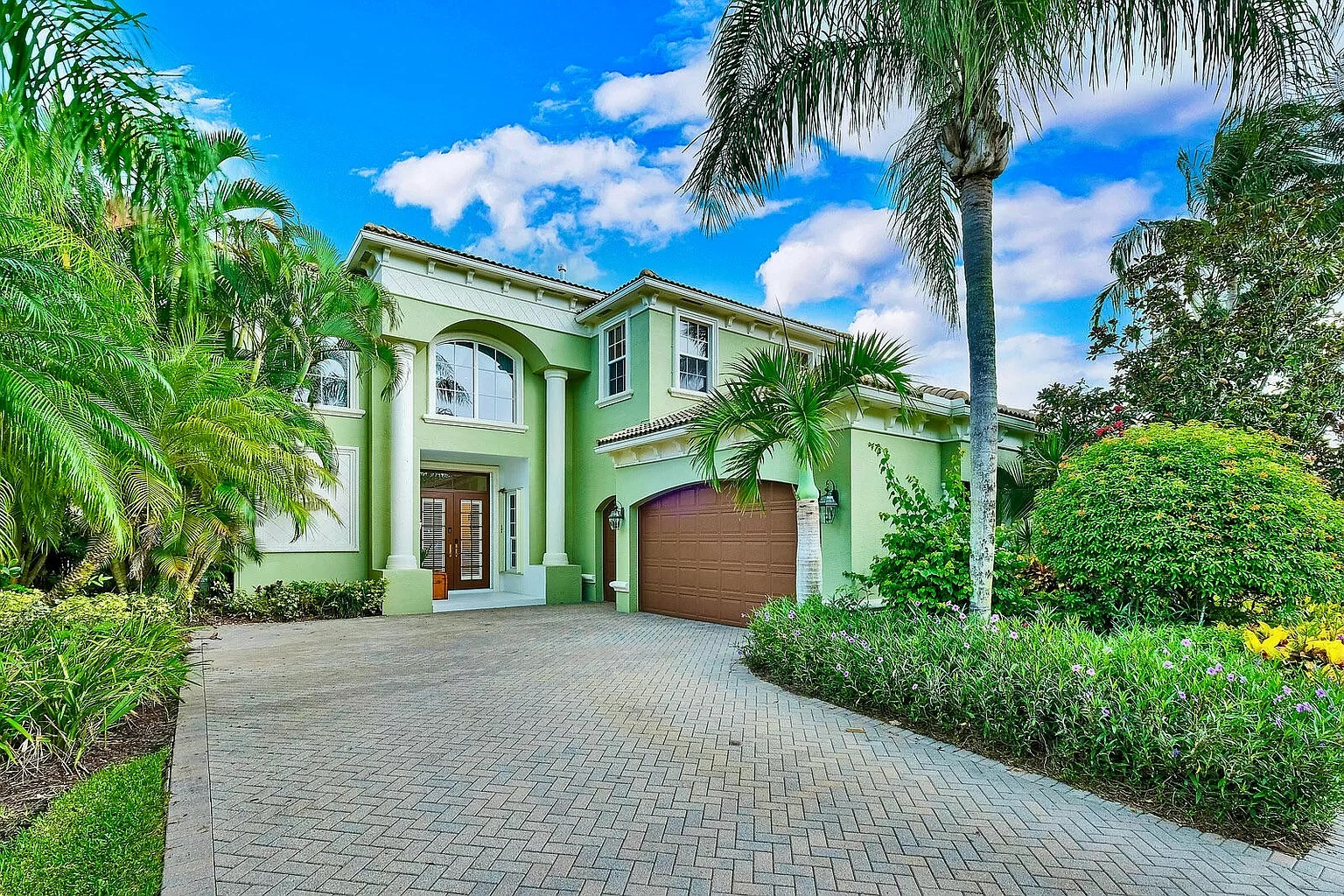 10254 Sand Cay Lane