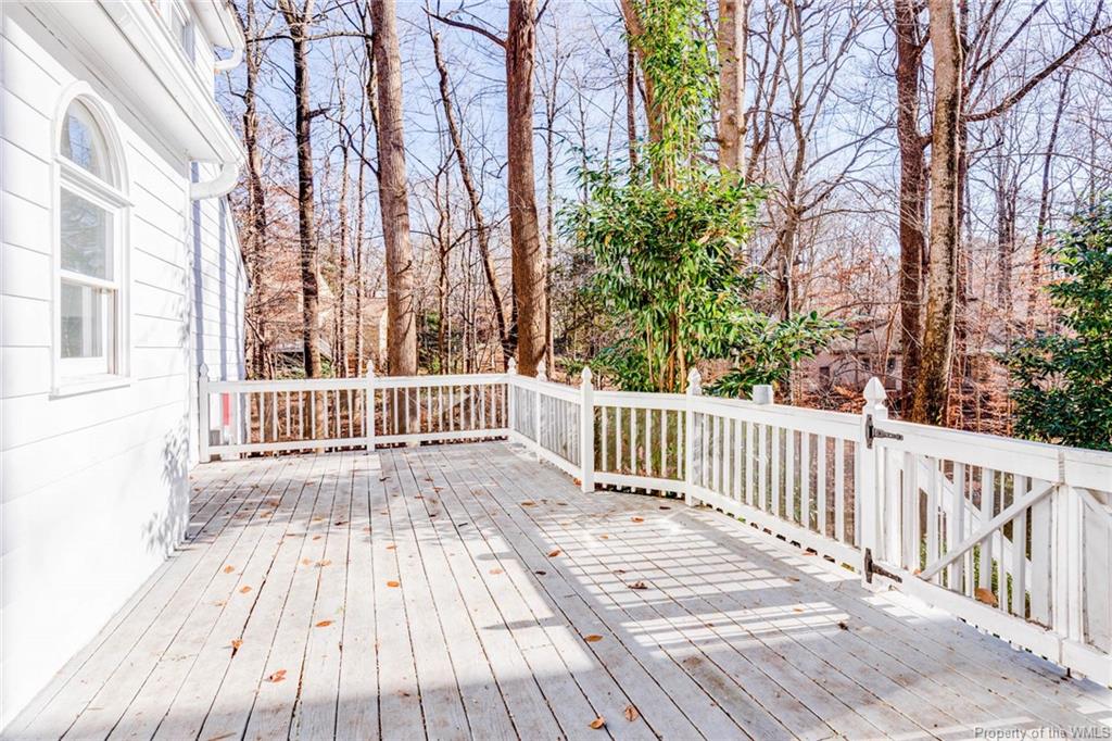 216 Tazewells Way