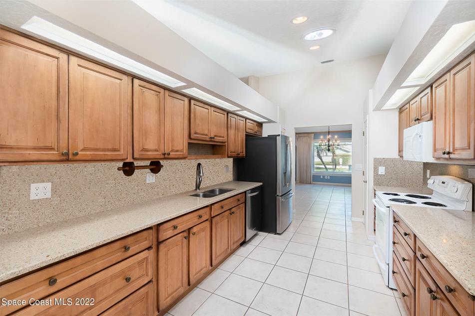 1425 Santa Maria Court