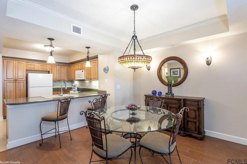 200 Ocean Crest Drive Unit 806