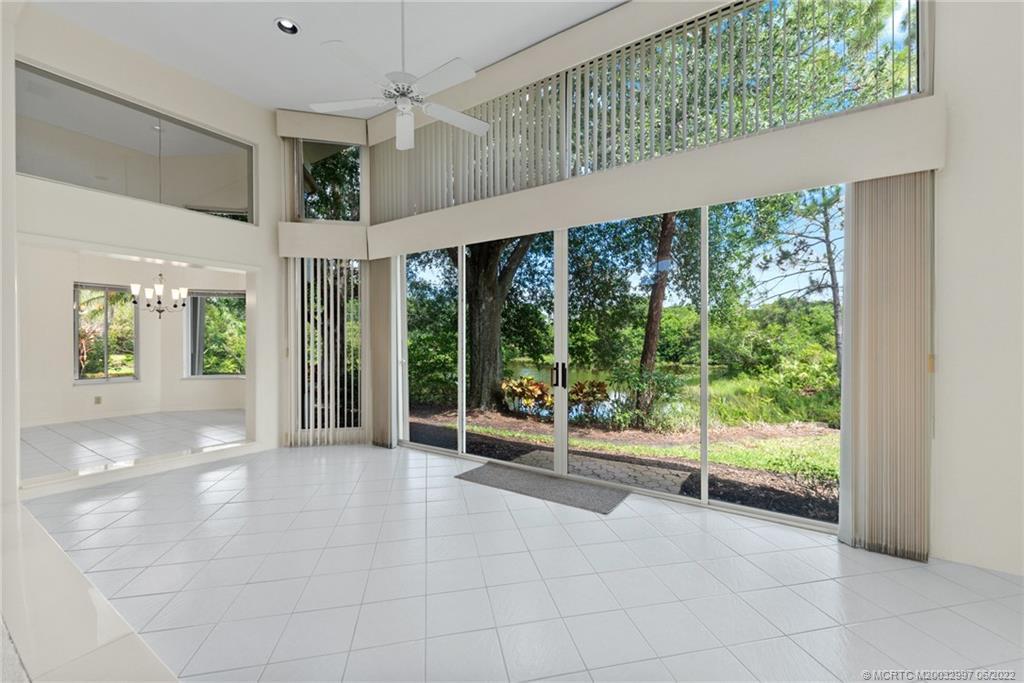 1512 NW Sweet Bay Circle