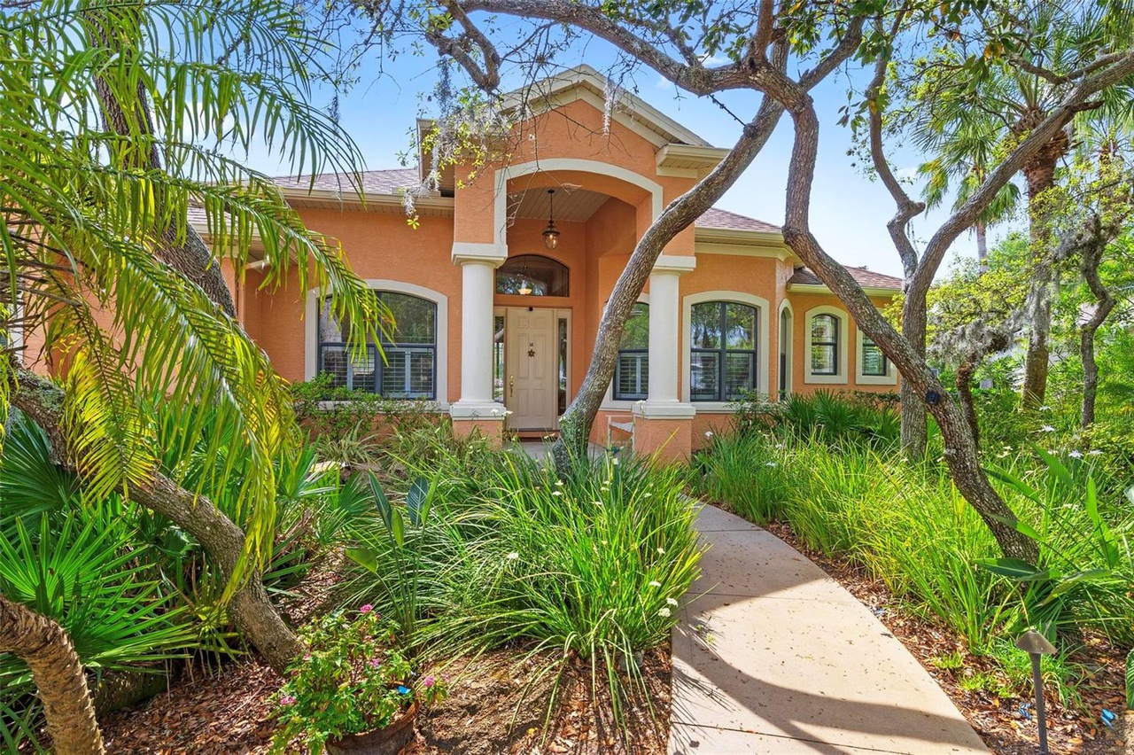 14 Oasis Circle