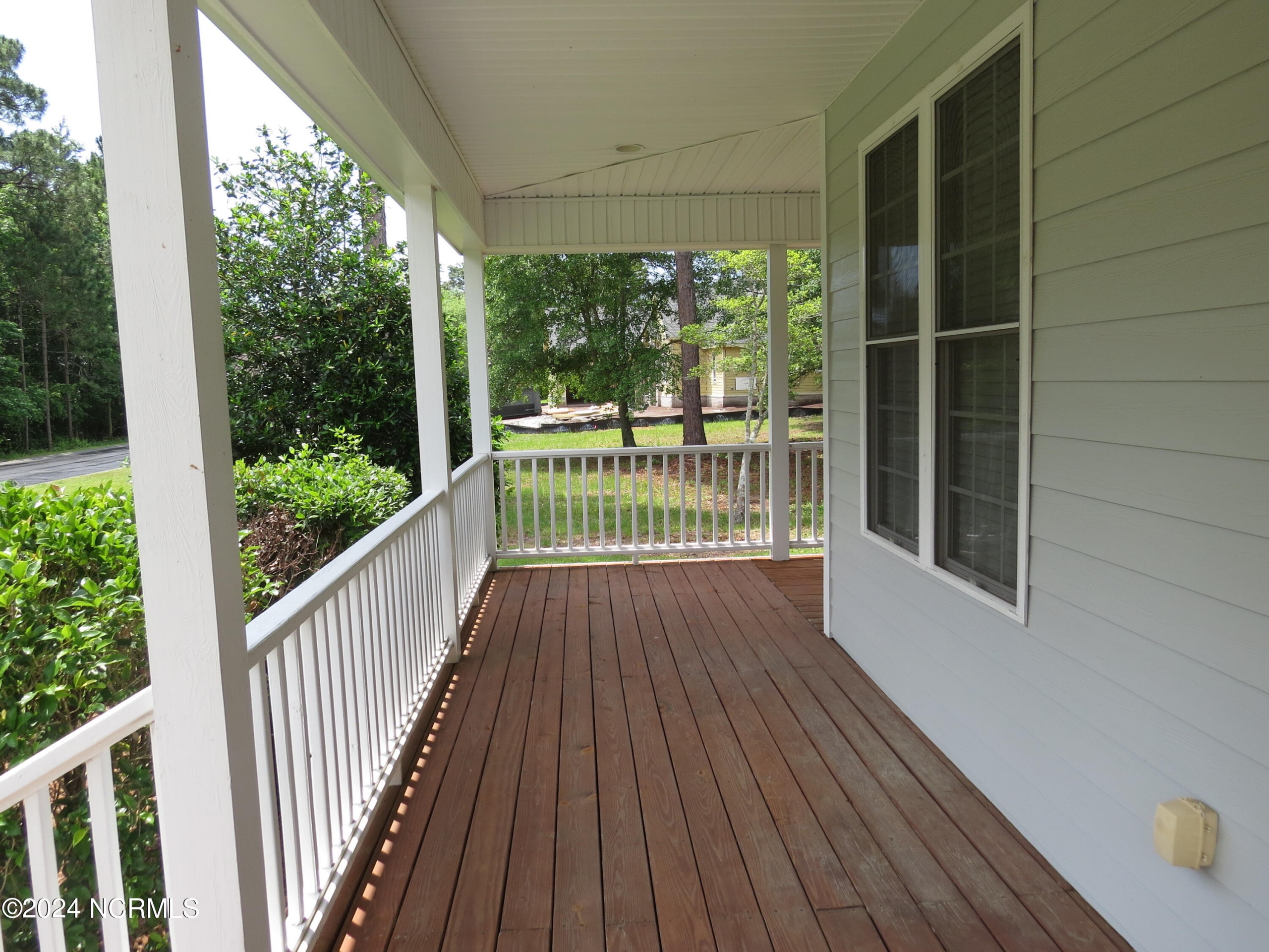 488 Riverwood Drive