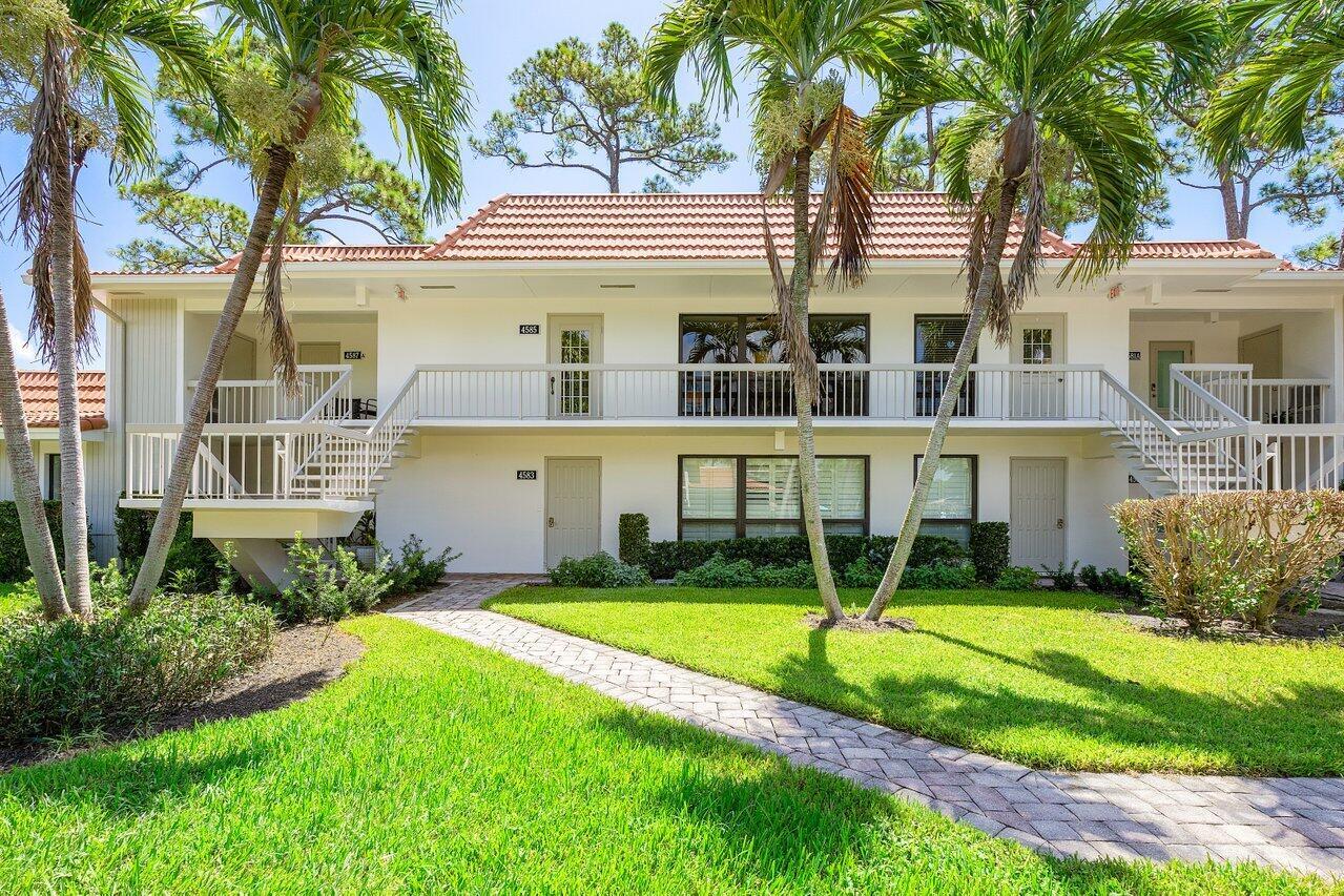 4585 Kittiwake Court