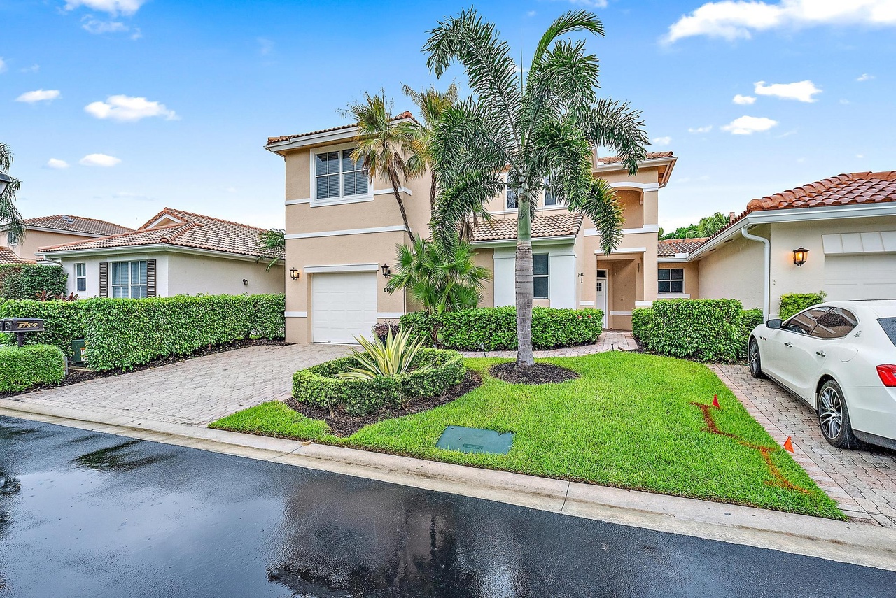 8189 Sandpiper Way