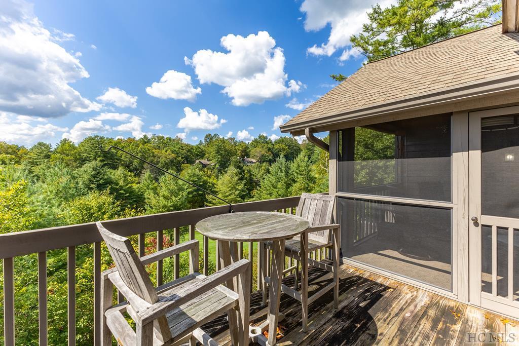 86 Racquet Club Villas Drive Unit B