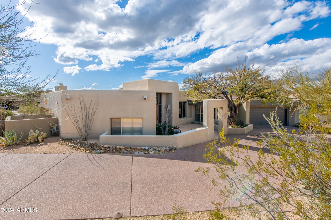 10622 East Tamarisk Way