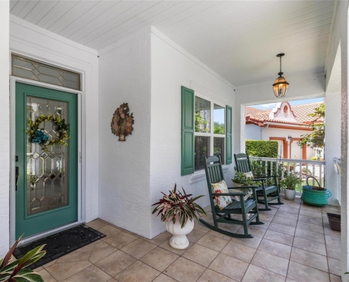 23 Pelican Court