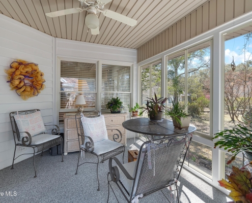 212 Olde Oak Lane