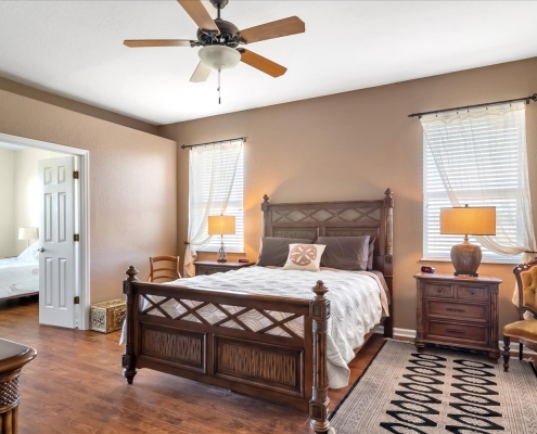 HR auction - bedroom