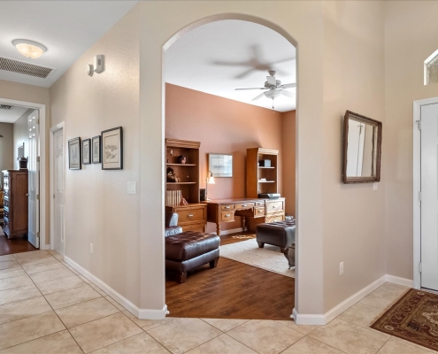 HR auction - office