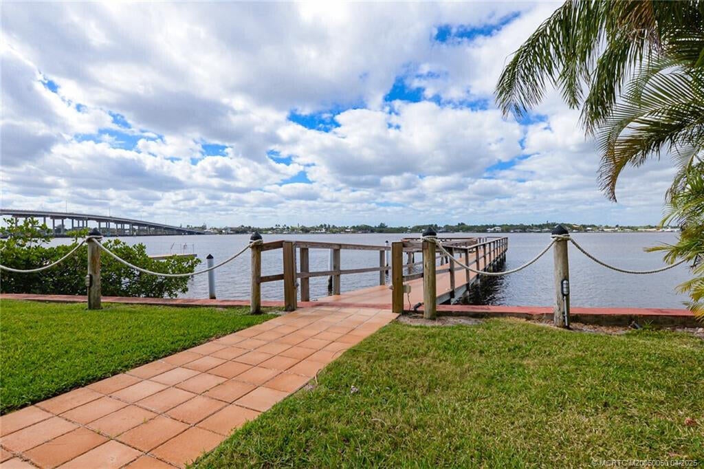 Monterey Yacht & Country Club FL