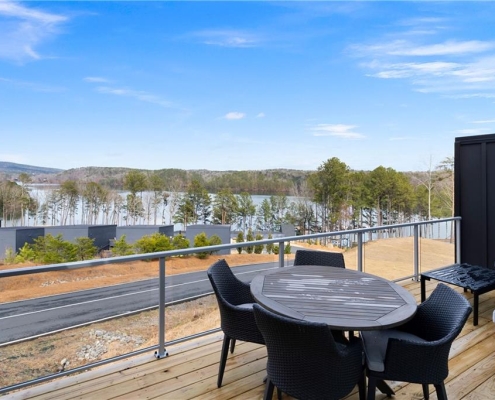 121 Waterview Court