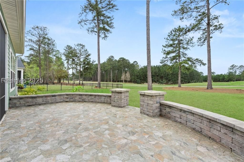 585 Laurel Oak Avenue