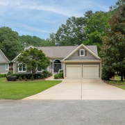 124 Oakton North
