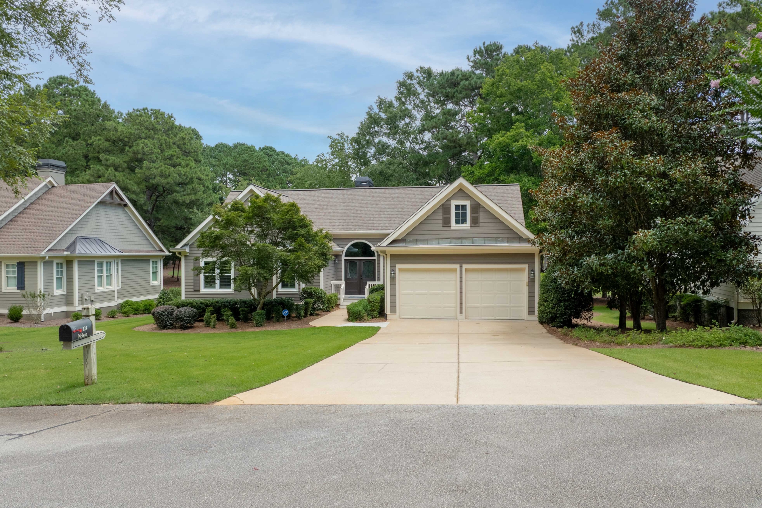 124 Oakton North
