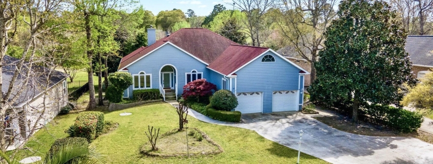 178 Edgewater Circle