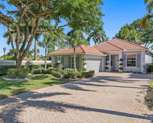 8384 Heritage Club Drive