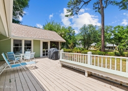 408 Island Circle E