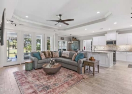 161 Harbour Island Circle